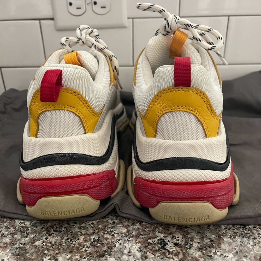 Authentic Balenciaga Triple S Shoes - Picture 5 of 9